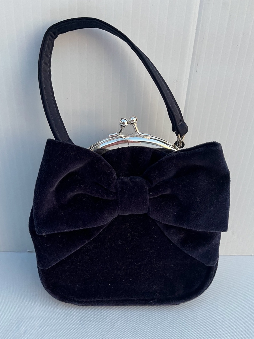 Janie and Jack Navy Velvet Bow Wristlet NWOT